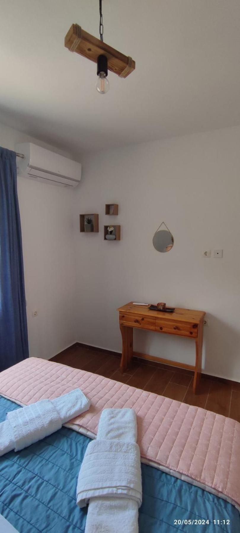 White Lotus Seaside Apartment Kini Exterior photo